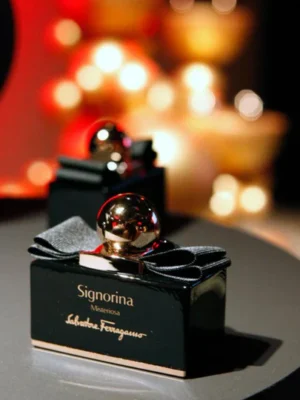 Salvatore-Ferragamo-Signorina-Misteriosa-玄魅伊人女性淡香精100ml2.webp